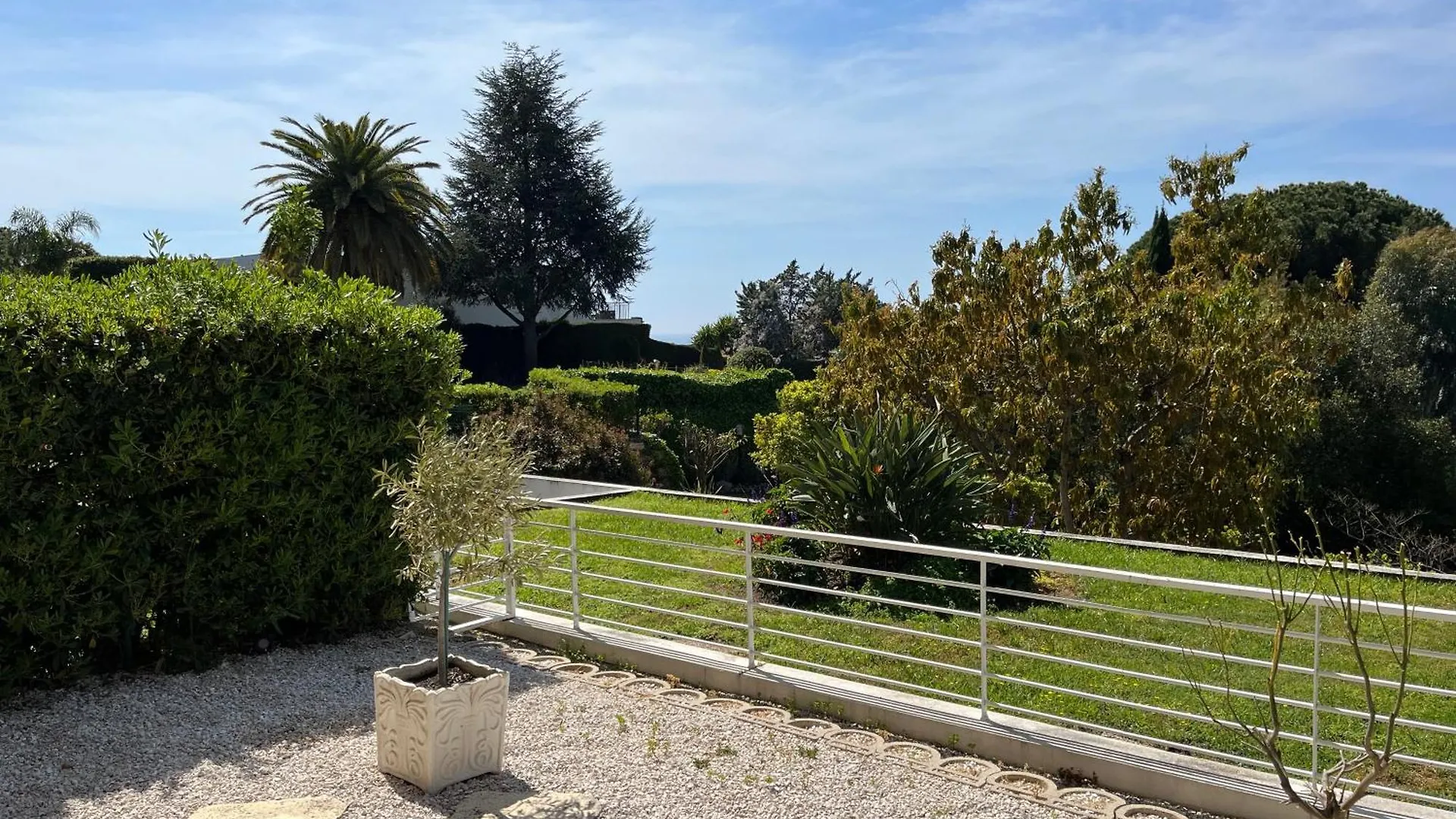 Apartment Appt Croix Des Gardes Piscine 5 Mn Plage Cannes